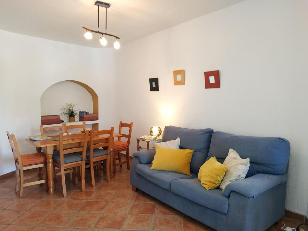 Carabeo I 18 Menyber Apartment